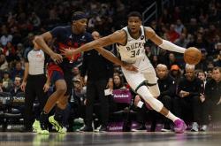 开云体育平台APP-雄鹿客场不敌奇才，遭遇三连败